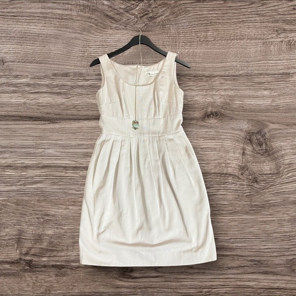 BANANA REPUBLIC SLEEVELESS TAN FIT & FLARE DRESS SIZE 0 WITH POCKETS - Picture 2 of 10